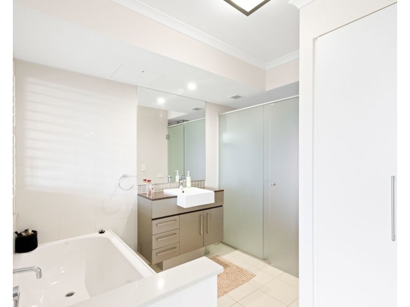 2203/1 Mungar Street, Maroochydore QLD 4558
