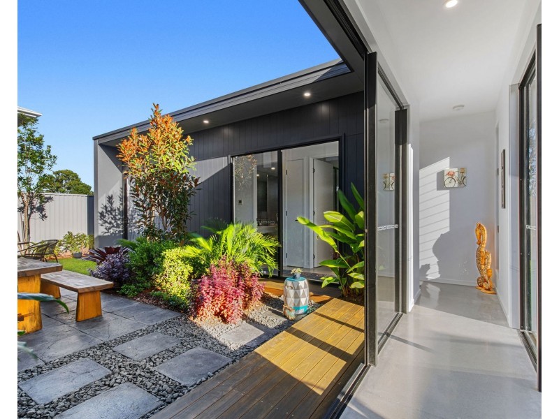 23 Marina View Drive, Pelican Waters QLD 4551