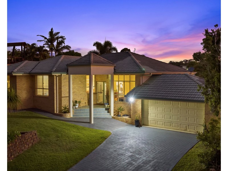 4 Regal Place, Aroona QLD 4551