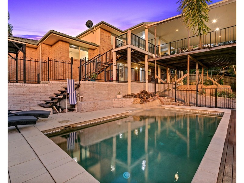 4 Regal Place, Aroona QLD 4551