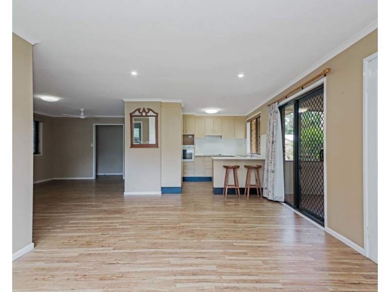 118 Hardwood Road, Landsborough QLD 4550