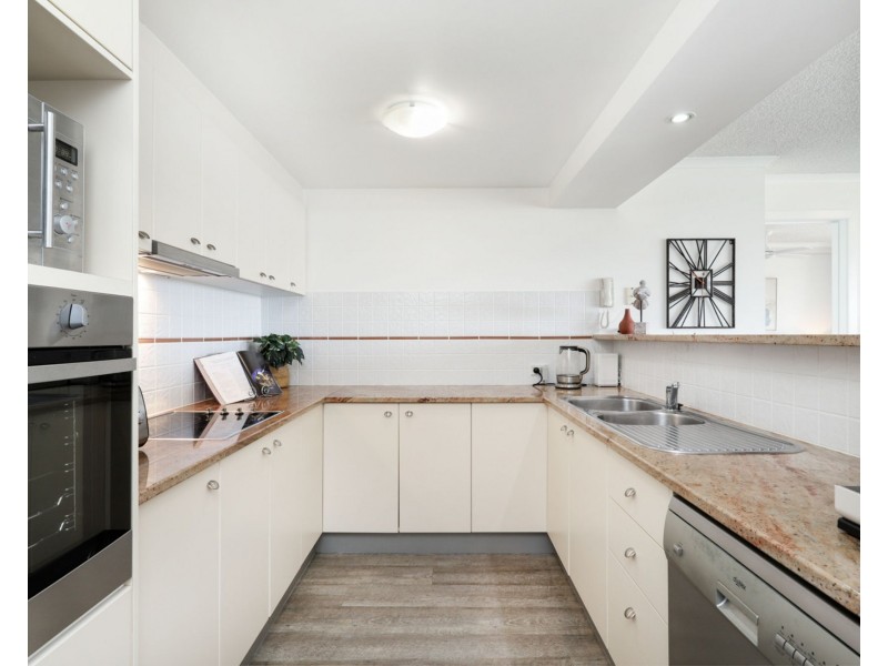 12/1 Millennium Circuit, Pelican Waters QLD 4551