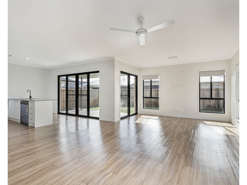 23 Ficus Drive, Palmview QLD 4553