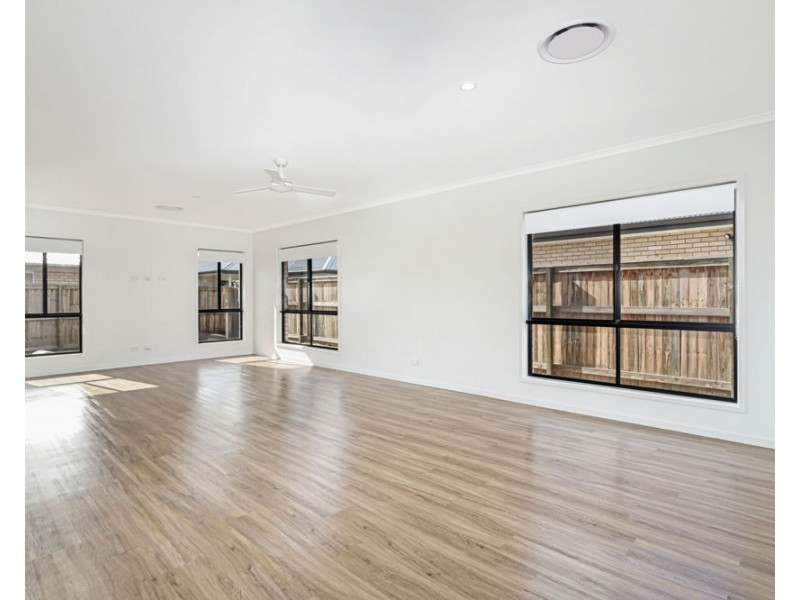 23 Ficus Drive, Palmview QLD 4553