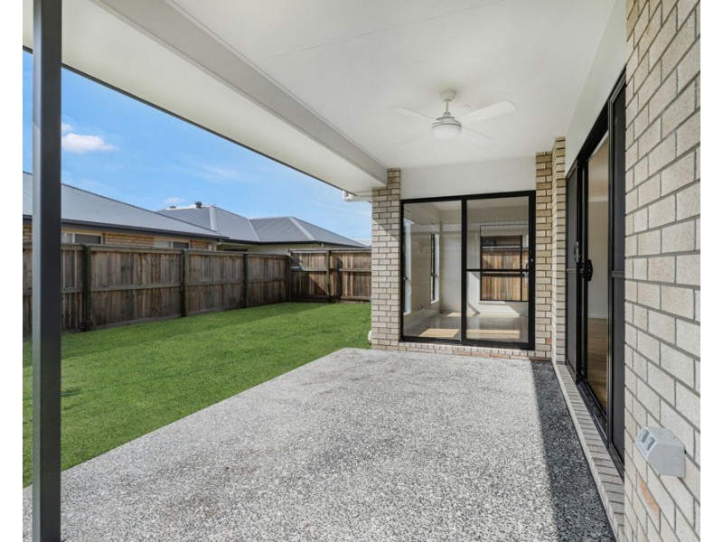 23 Ficus Drive, Palmview QLD 4553