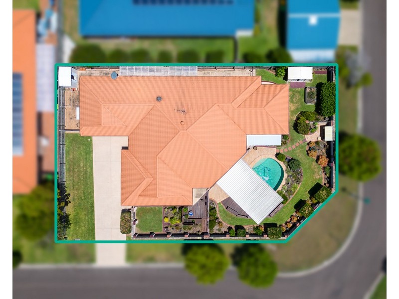 16 Investigator Place, Pelican Waters QLD 4551