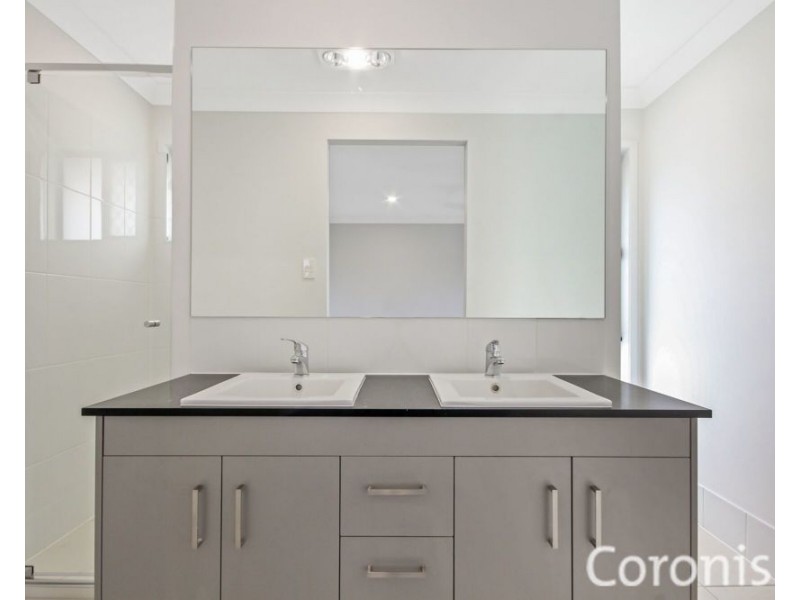 4 Periwinkle Street, Palmview QLD 4553