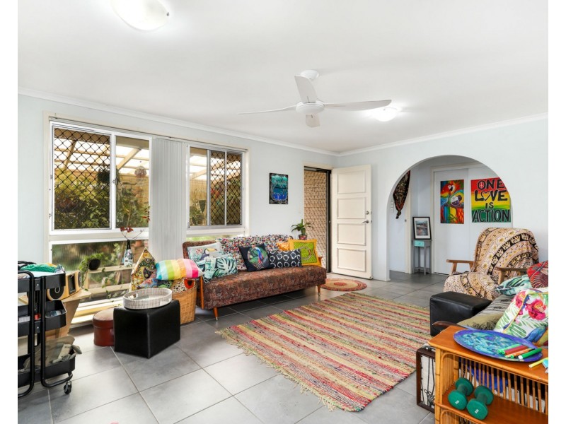62 Lapoinya Crescent, Warana QLD 4575