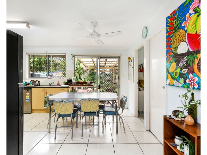 62 Lapoinya Crescent, Warana QLD 4575