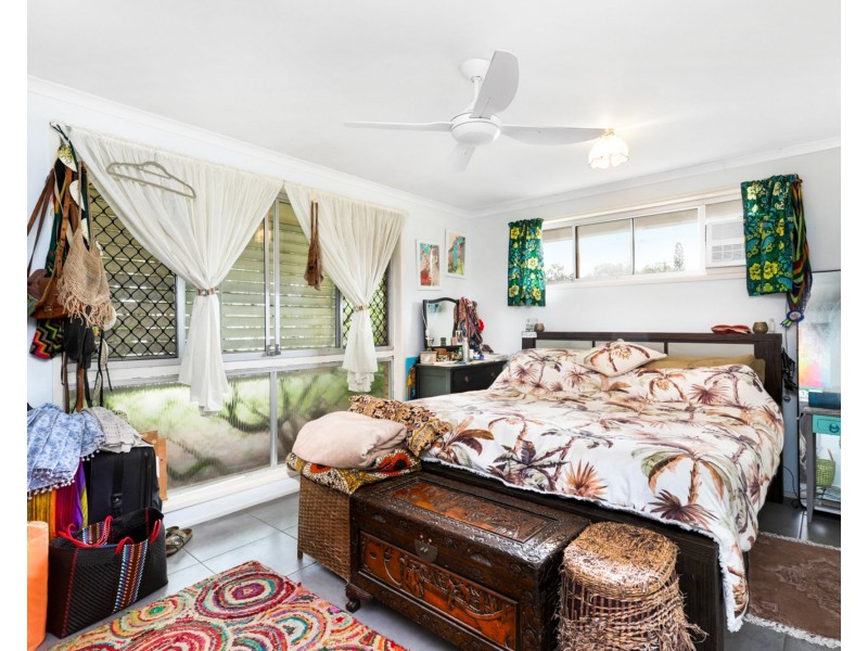 62 Lapoinya Crescent, Warana QLD 4575