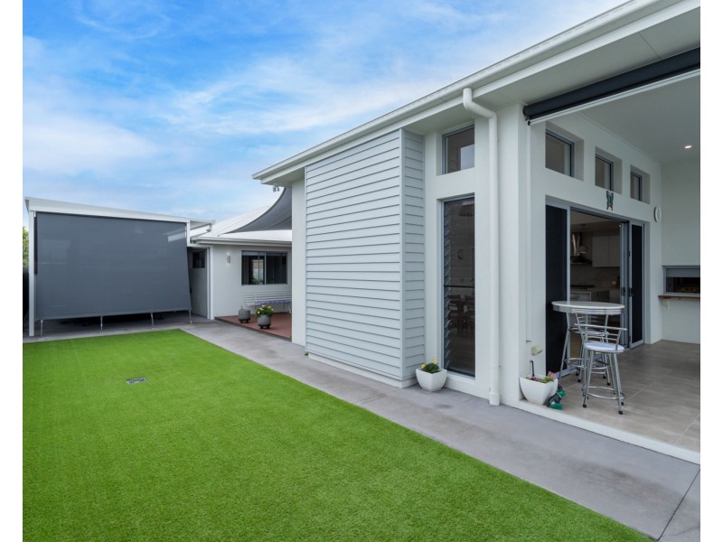 3 Waderbird Crescent, Pelican Waters QLD 4551