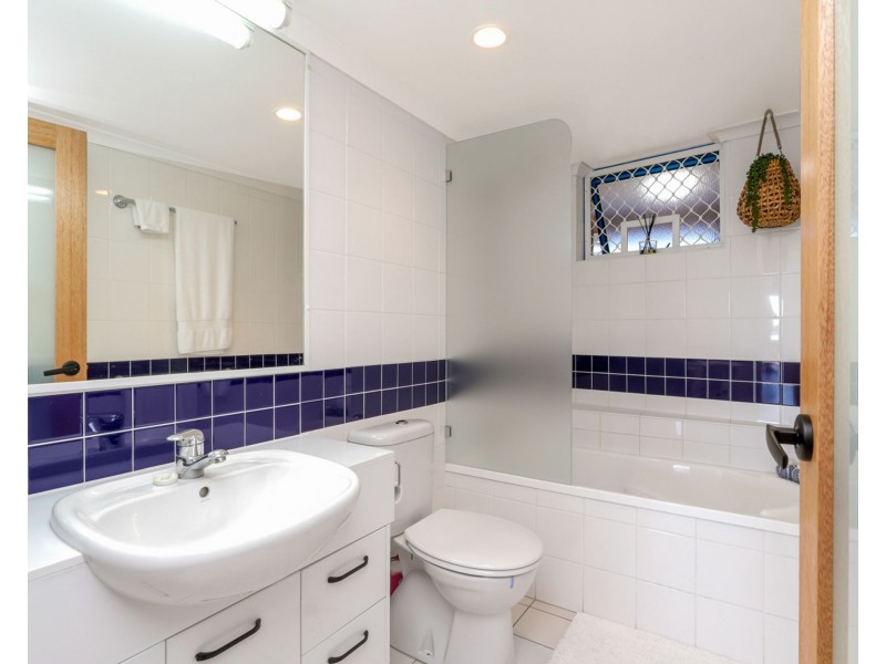 13/1 Raleigh Street, Golden Beach QLD 4551