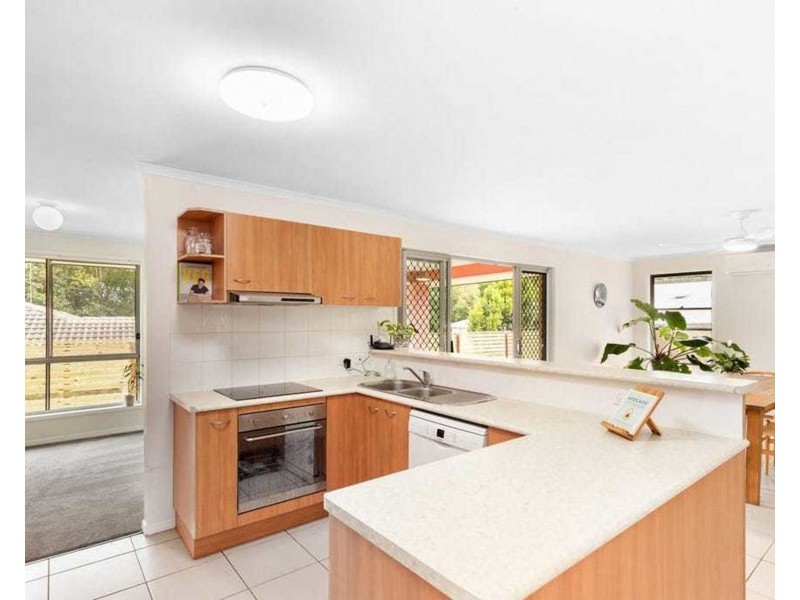 30 Carisbrook Court, Little Mountain QLD 4551