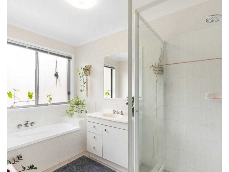 30 Carisbrook Court, Little Mountain QLD 4551