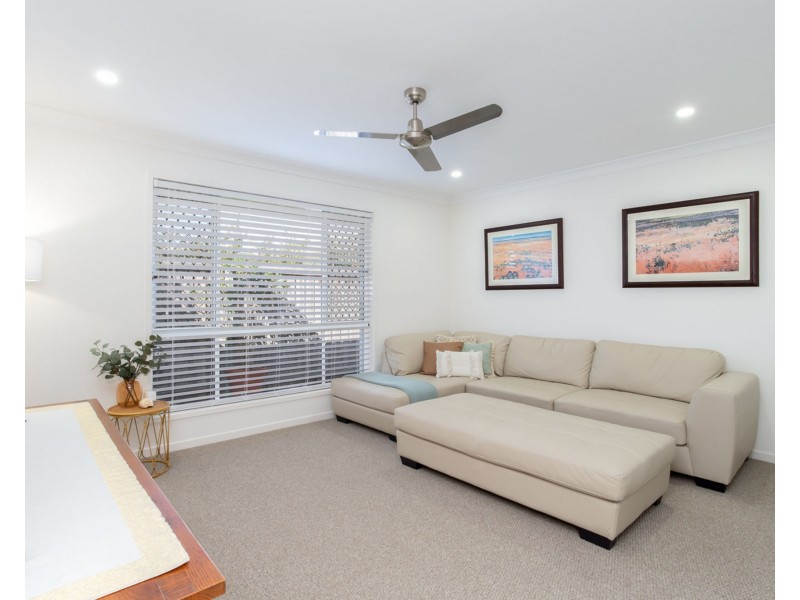 25 Macintyre Crescent, Pelican Waters QLD 4551