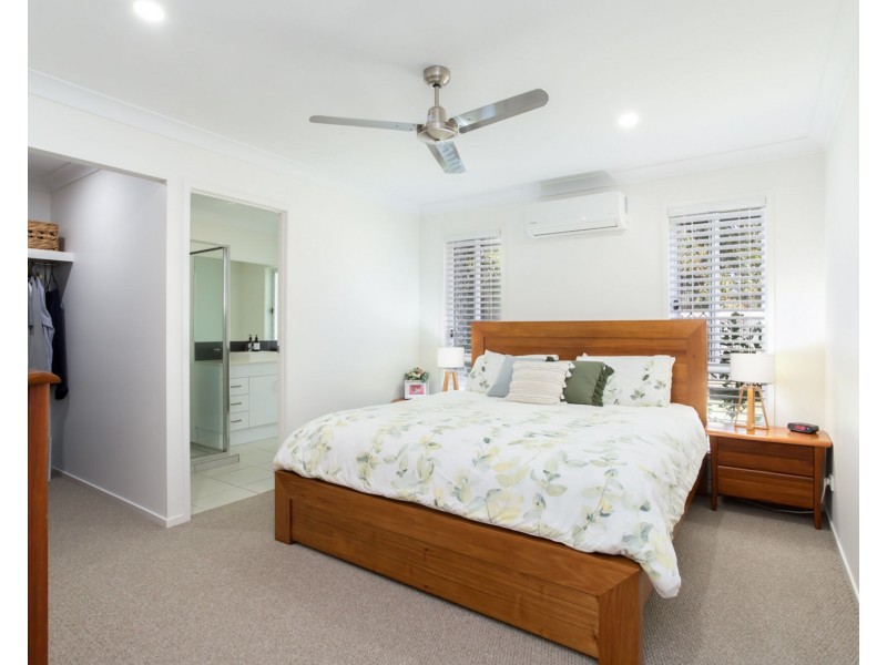 25 Macintyre Crescent, Pelican Waters QLD 4551