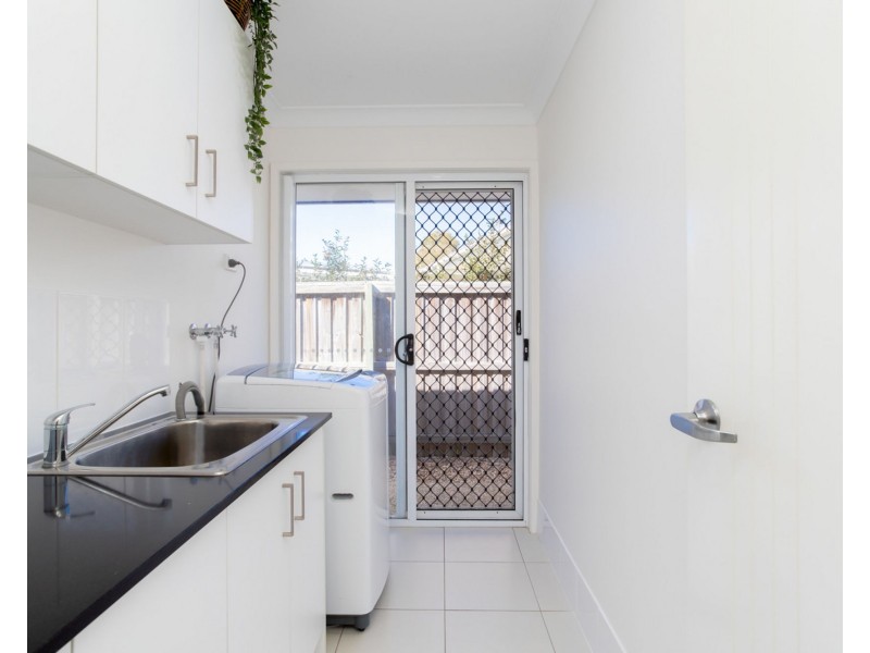25 Macintyre Crescent, Pelican Waters QLD 4551