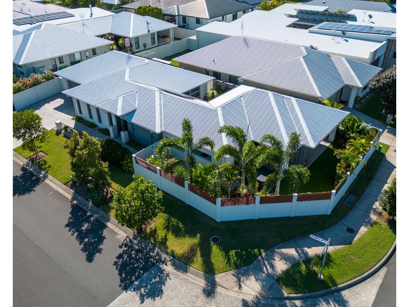 19 Sydney Avenue, Pelican Waters QLD 4551