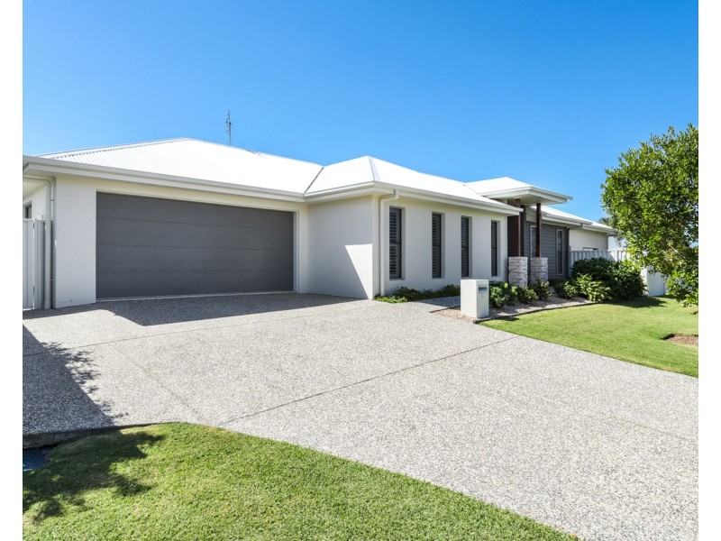 19 Sydney Avenue, Pelican Waters QLD 4551