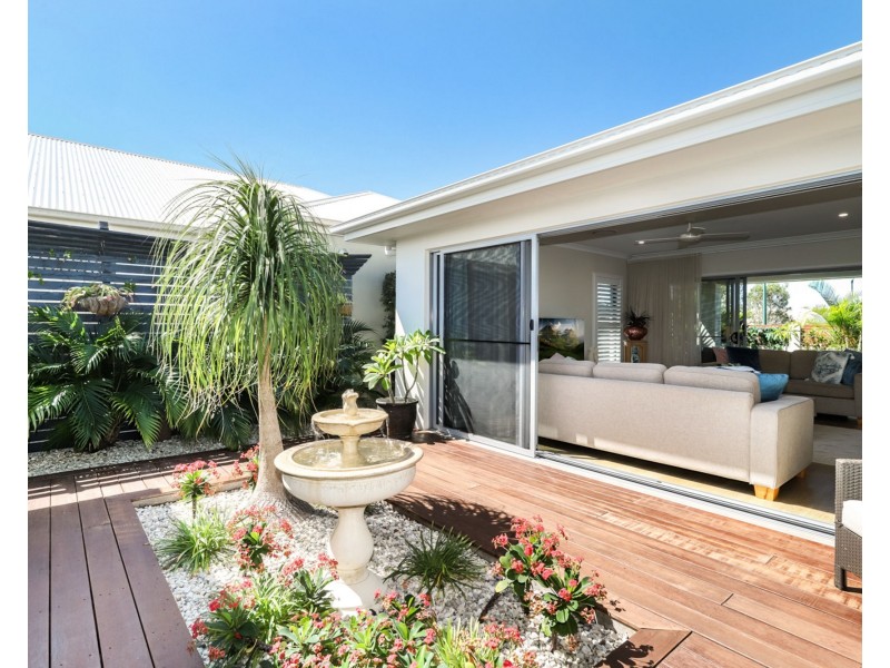 19 Sydney Avenue, Pelican Waters QLD 4551