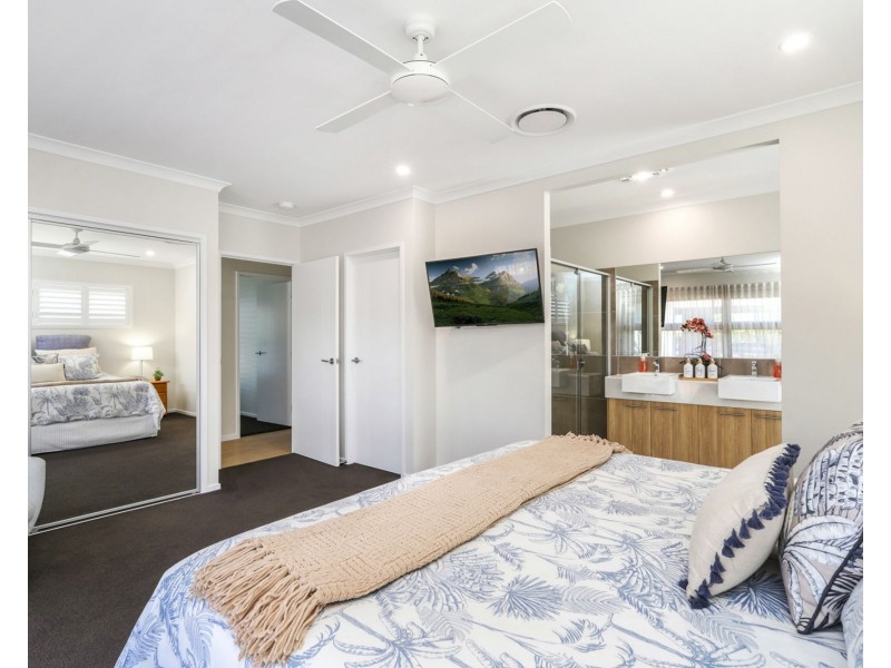 19 Sydney Avenue, Pelican Waters QLD 4551