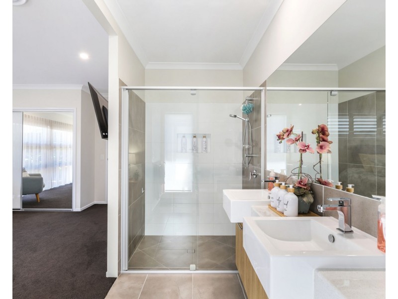 19 Sydney Avenue, Pelican Waters QLD 4551