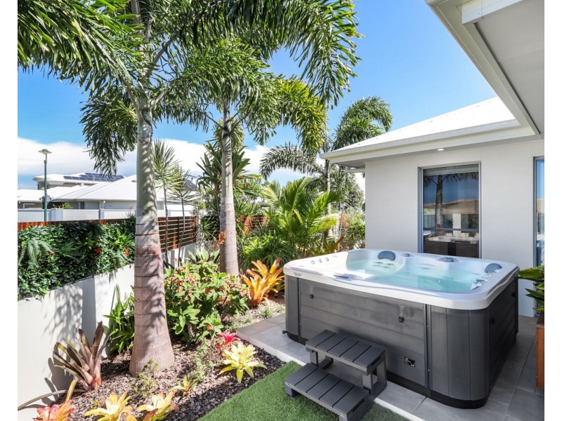 19 Sydney Avenue, Pelican Waters QLD 4551