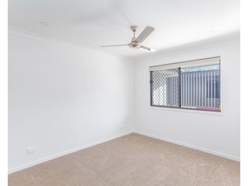 12 Balmoral Crescent, Southside QLD 4570