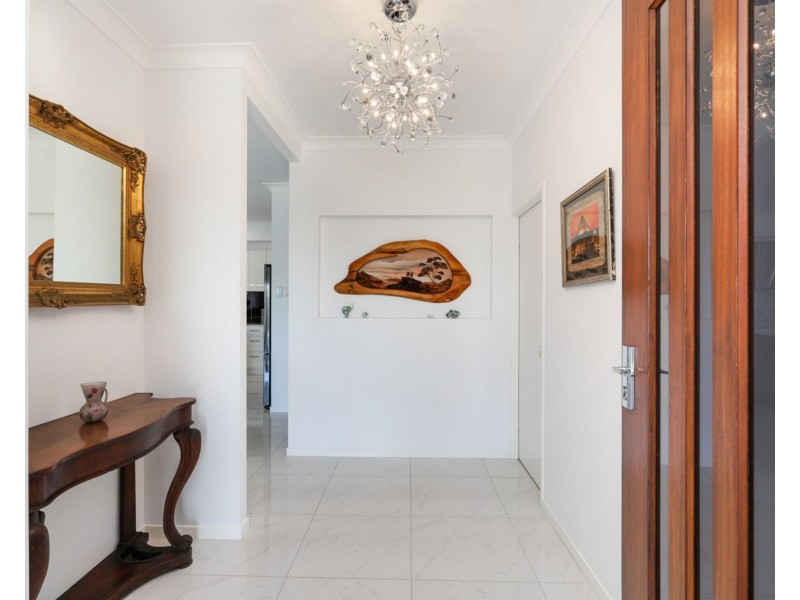 35 Marina View Drive, Pelican Waters QLD 4551