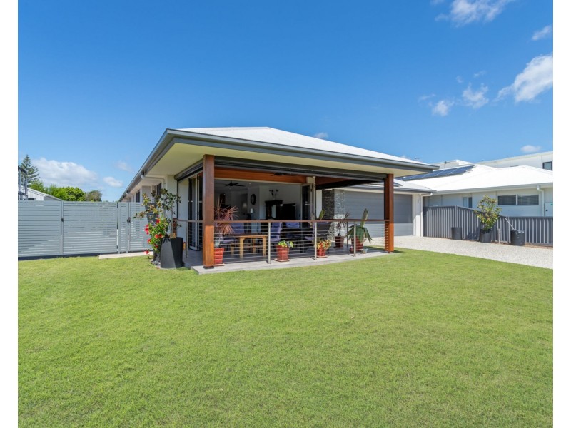 35 Marina View Drive, Pelican Waters QLD 4551