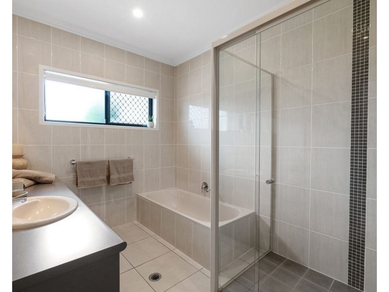 14 Ballinger Place, Pelican Waters QLD 4551