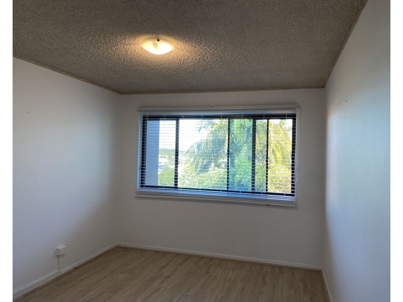 4/10-12 Buderim Avenue, Alexandra Headland QLD 4572