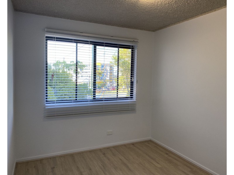 4/10-12 Buderim Avenue, Alexandra Headland QLD 4572