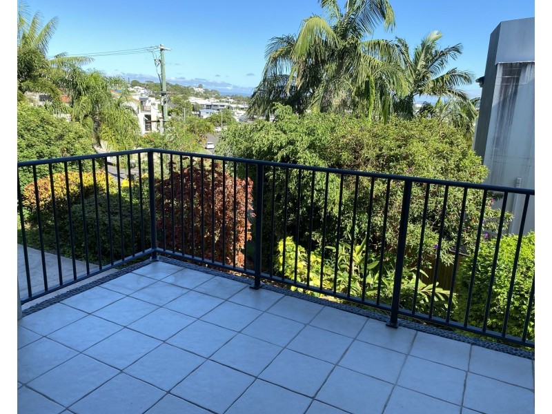 4/10-12 Buderim Avenue, Alexandra Headland QLD 4572