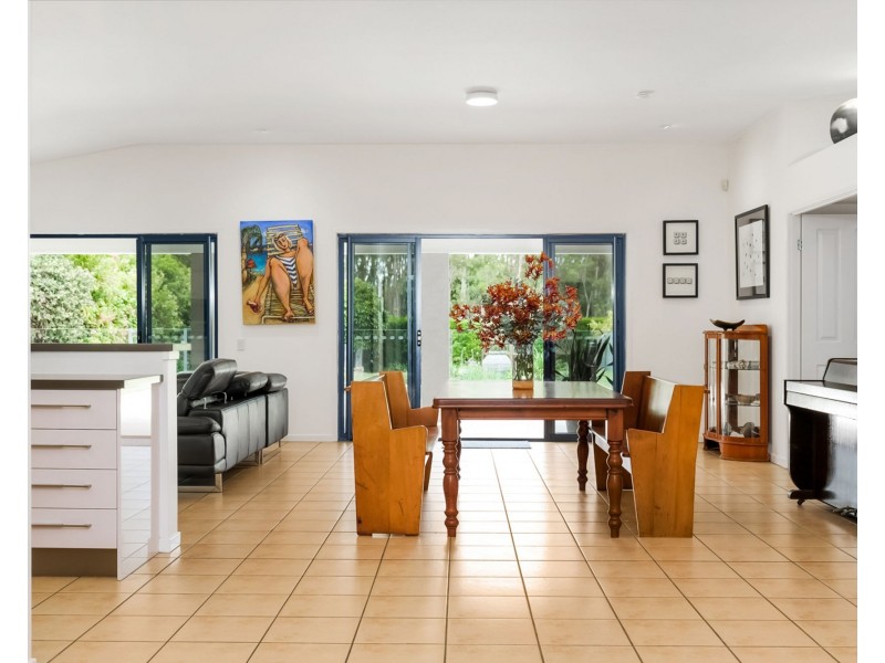 6 Kuthar Street, Pelican Waters QLD 4551