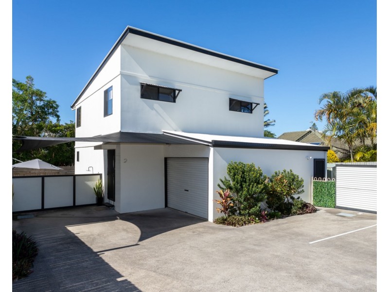 2/17 Minchinton Street, Caloundra QLD 4551