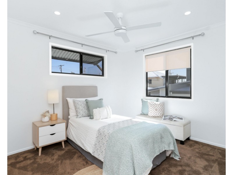 2/17 Minchinton Street, Caloundra QLD 4551