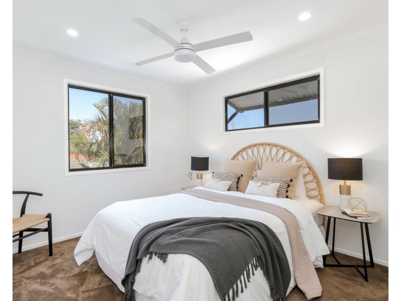 2/17 Minchinton Street, Caloundra QLD 4551