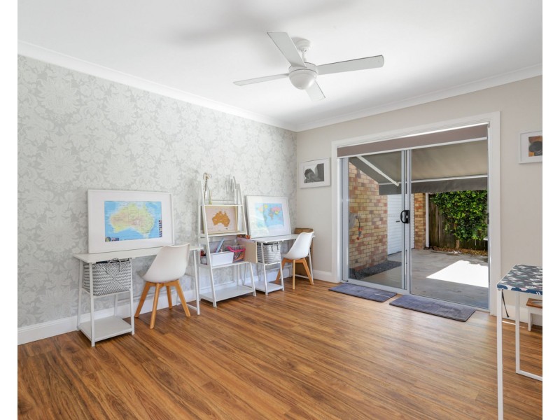 4 Firefly Street, Pelican Waters QLD 4551