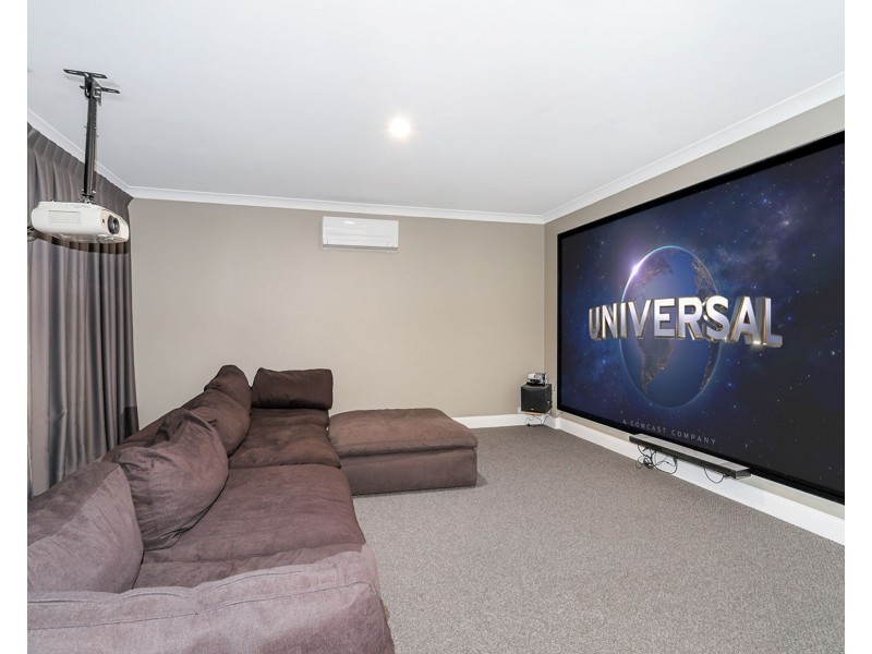 4 Firefly Street, Pelican Waters QLD 4551