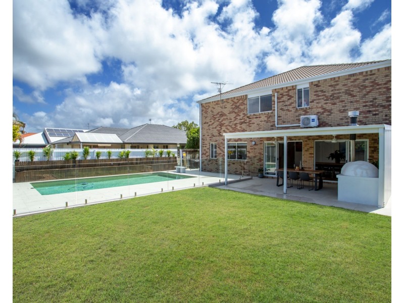4 Firefly Street, Pelican Waters QLD 4551