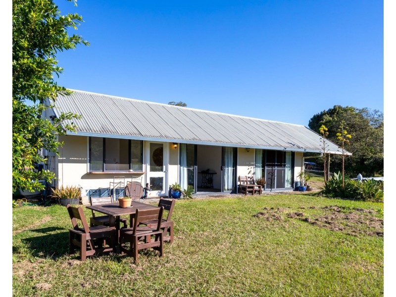 384-398 Blackall Range Road, West Woombye QLD 4559