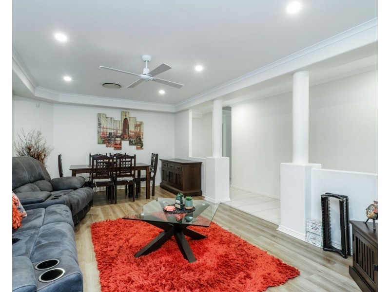 24 Gradorean Street, Pelican Waters QLD 4551