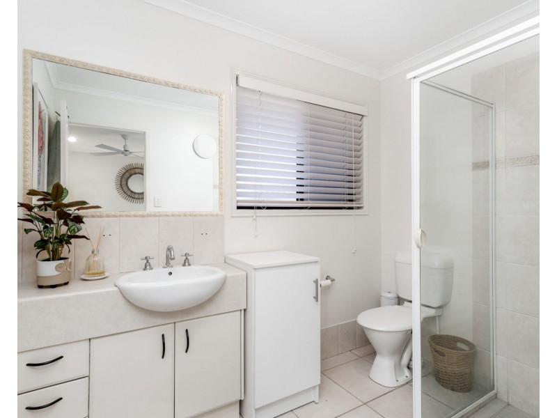 24 Gradorean Street, Pelican Waters QLD 4551