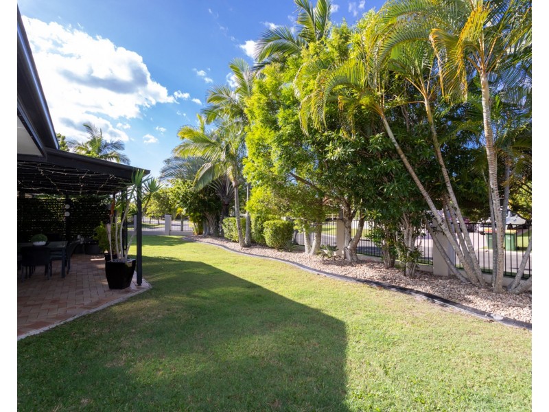 24 Gradorean Street, Pelican Waters QLD 4551