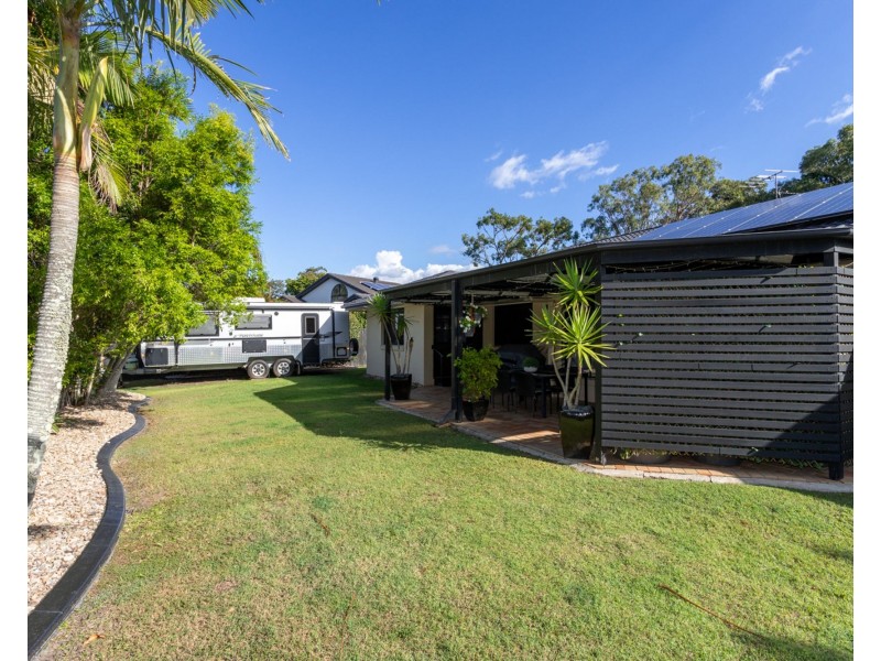24 Gradorean Street, Pelican Waters QLD 4551