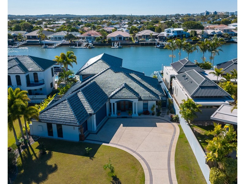 6/1 Raptor Place, Pelican Waters QLD 4551