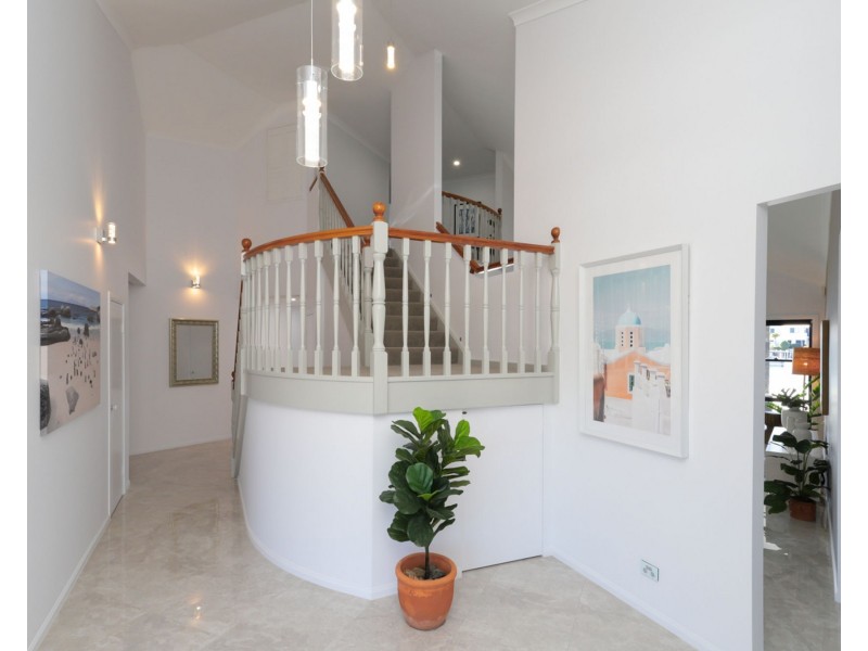 6/1 Raptor Place, Pelican Waters QLD 4551