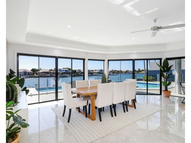 6/1 Raptor Place, Pelican Waters QLD 4551