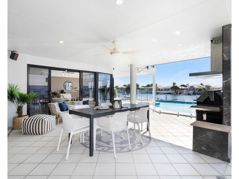 6/1 Raptor Place, Pelican Waters QLD 4551